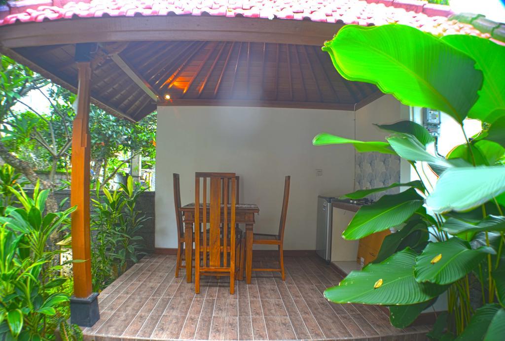 Rumah tetamu Sugi House 2*