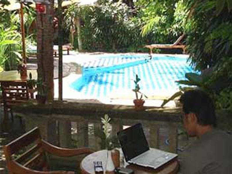 Hotel Adi 3*
