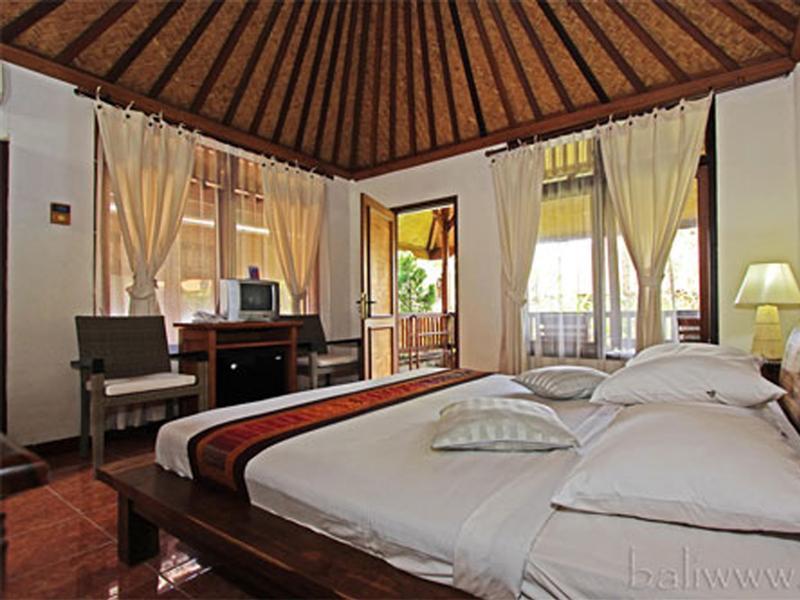 Hotel Adi 3*