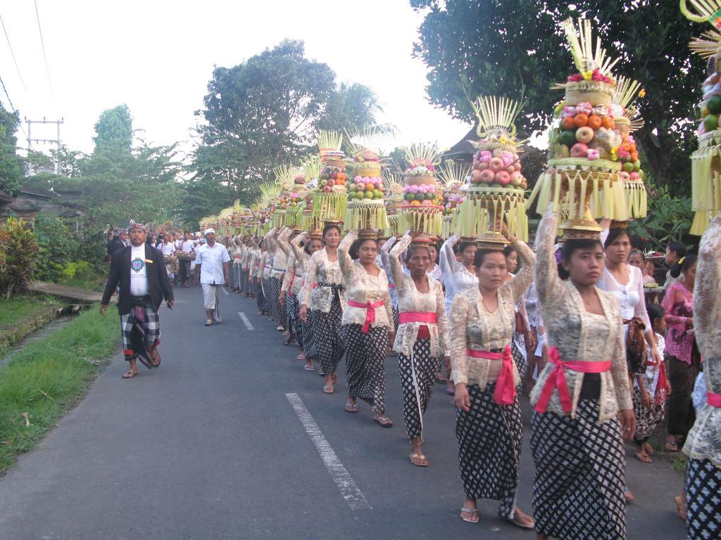 Rumah Dadong Villa