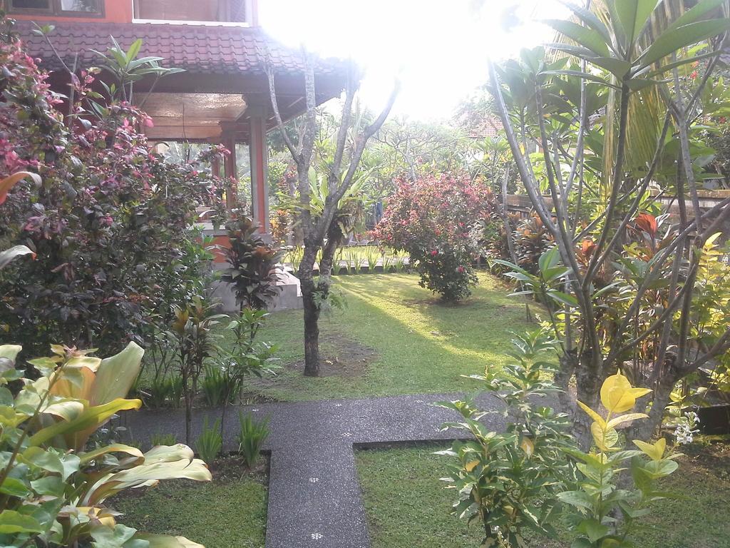Dewi Ayu 3*