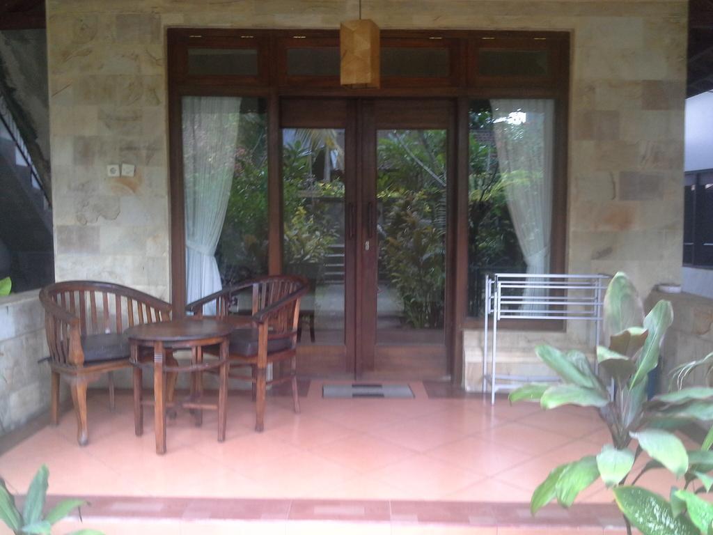 Dewi Ayu Ubud (Bali)