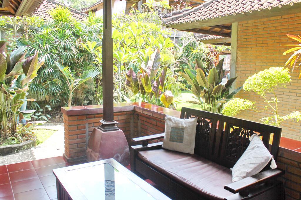 Sunarta House Gasthof