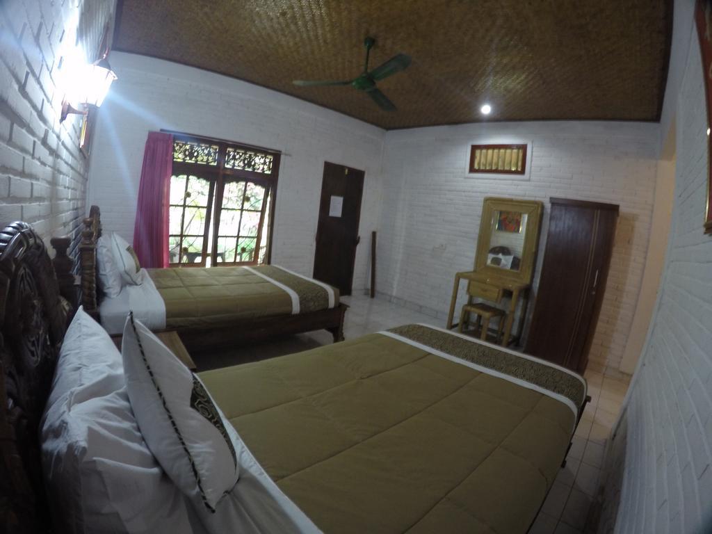 Eka's Homestay *