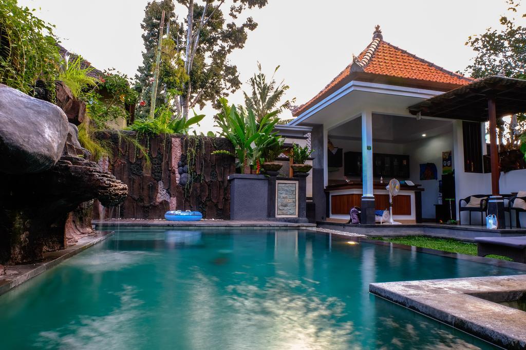 Villa Bumbung Sari *
