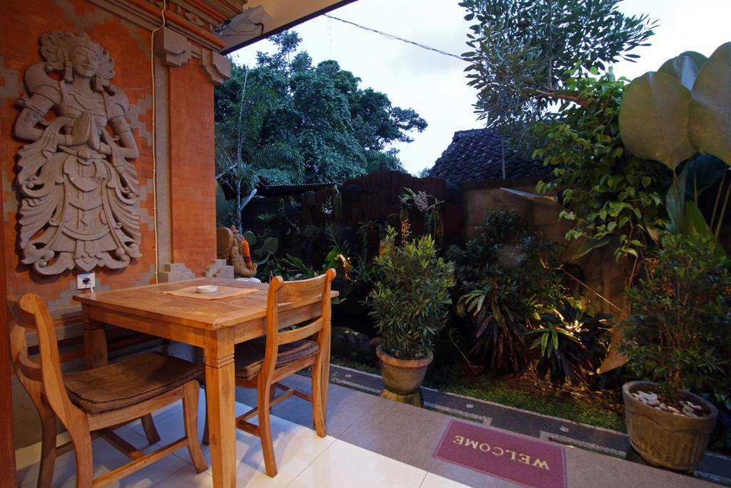 Homestay Loris *