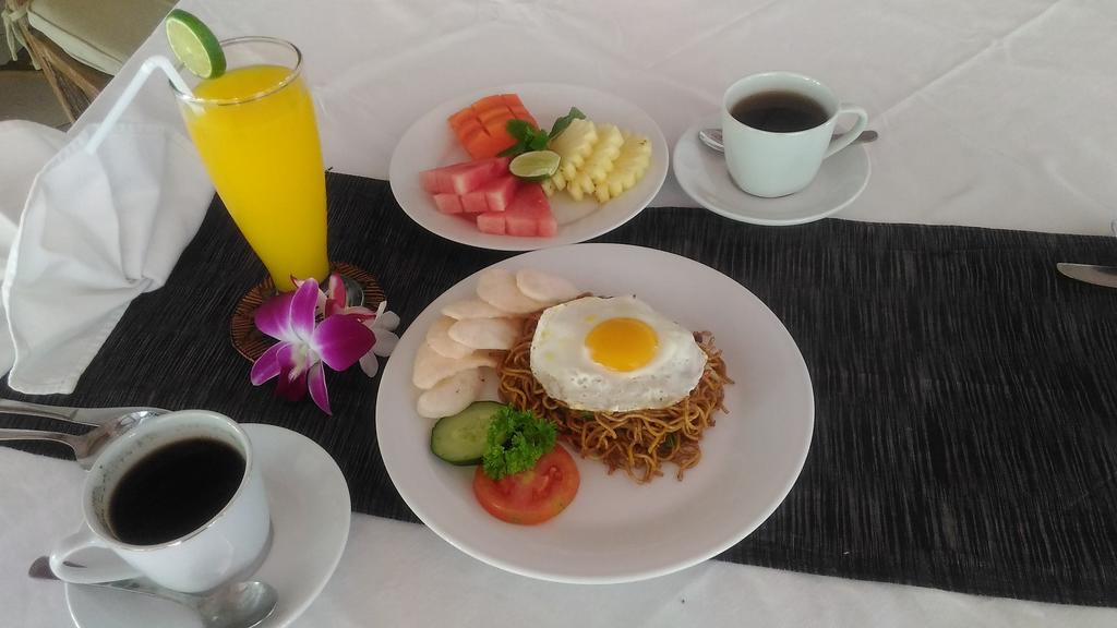 The Grand Sunti Hotel