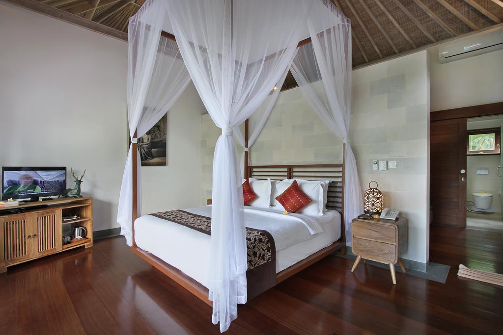 D'legon Luxury