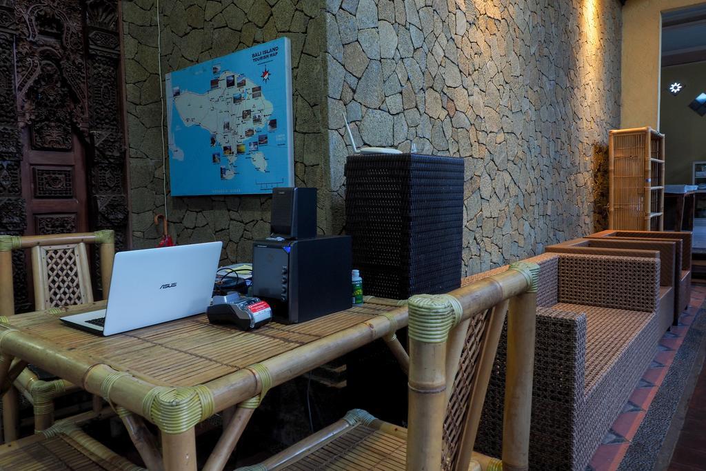 Lagas Hostel *