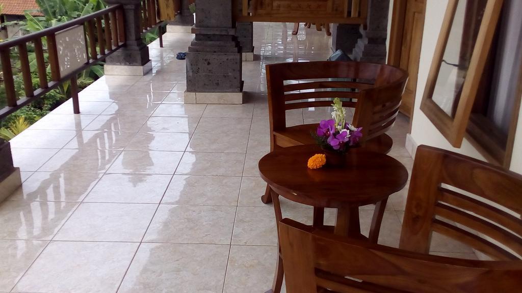 Rumah tetamu Restu House