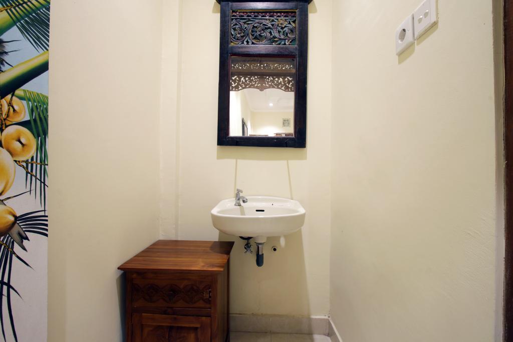 Guest house Pondok Loris 2*
