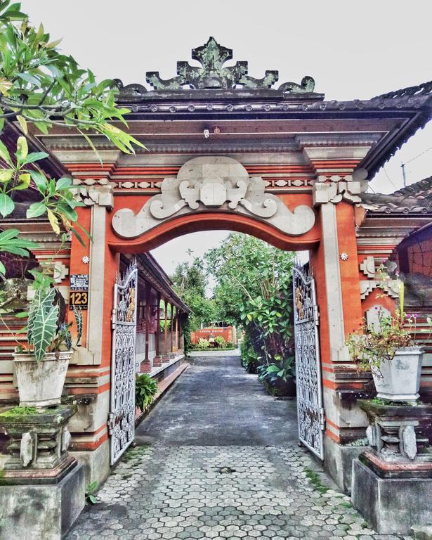 Geriya House *