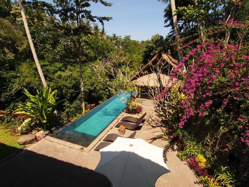 Alami Villa *