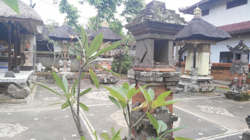 Nyoman Badri 2*