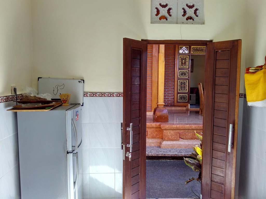 Wisma tamu Rusma House *