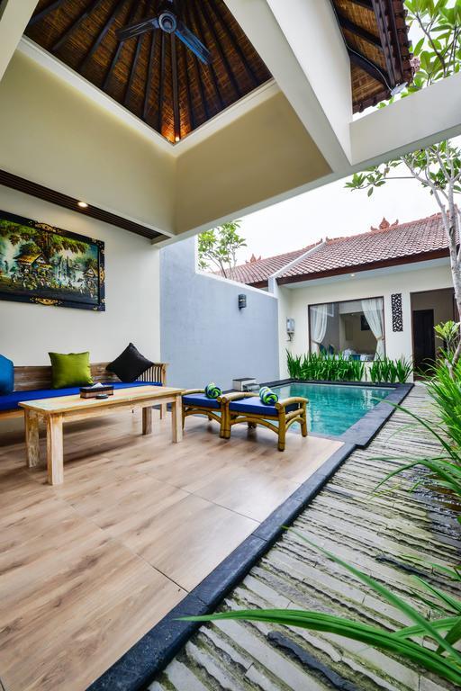 Yoga Private Pool