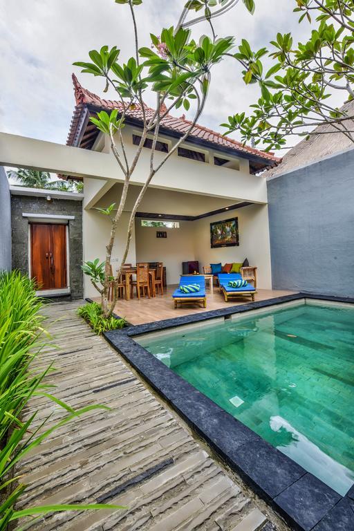 Yoga Private Pool