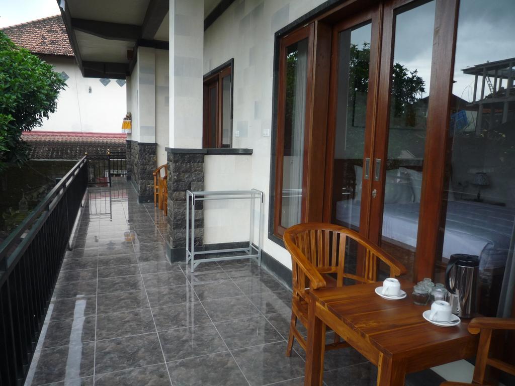Homestay Pratama House