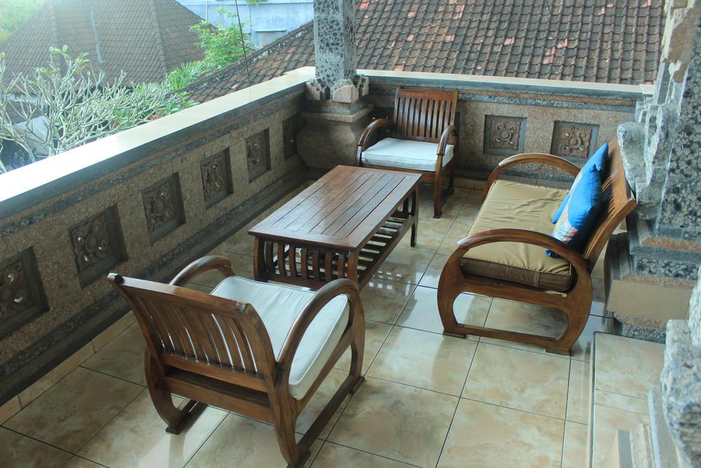 Sunarta House