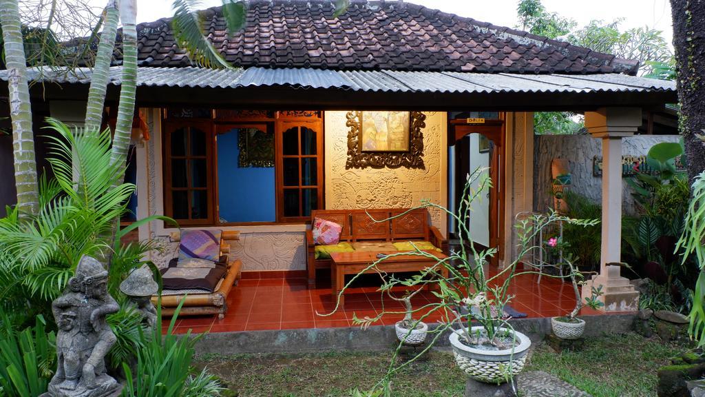 Hai Homestay 2*