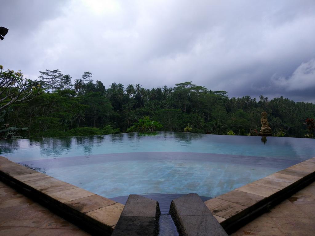 Tirta Asri Taman liburan