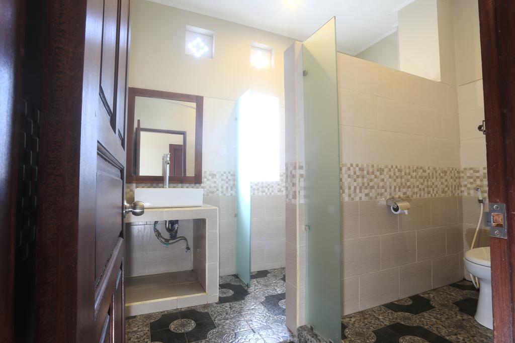 Guest house Rama House *