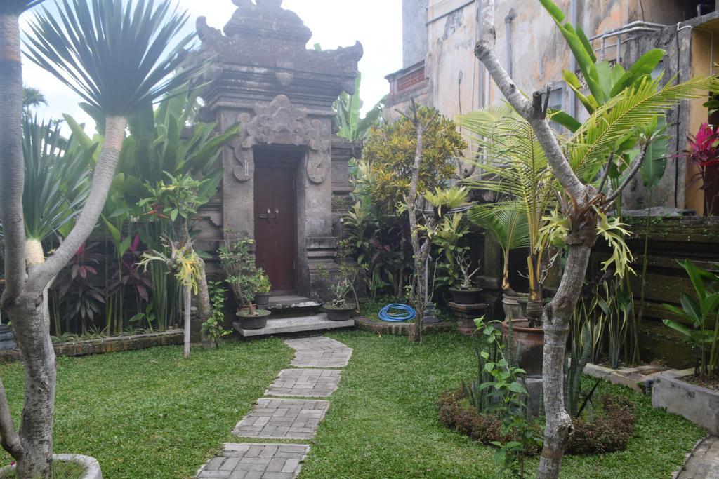 Aura Bisma Guest house