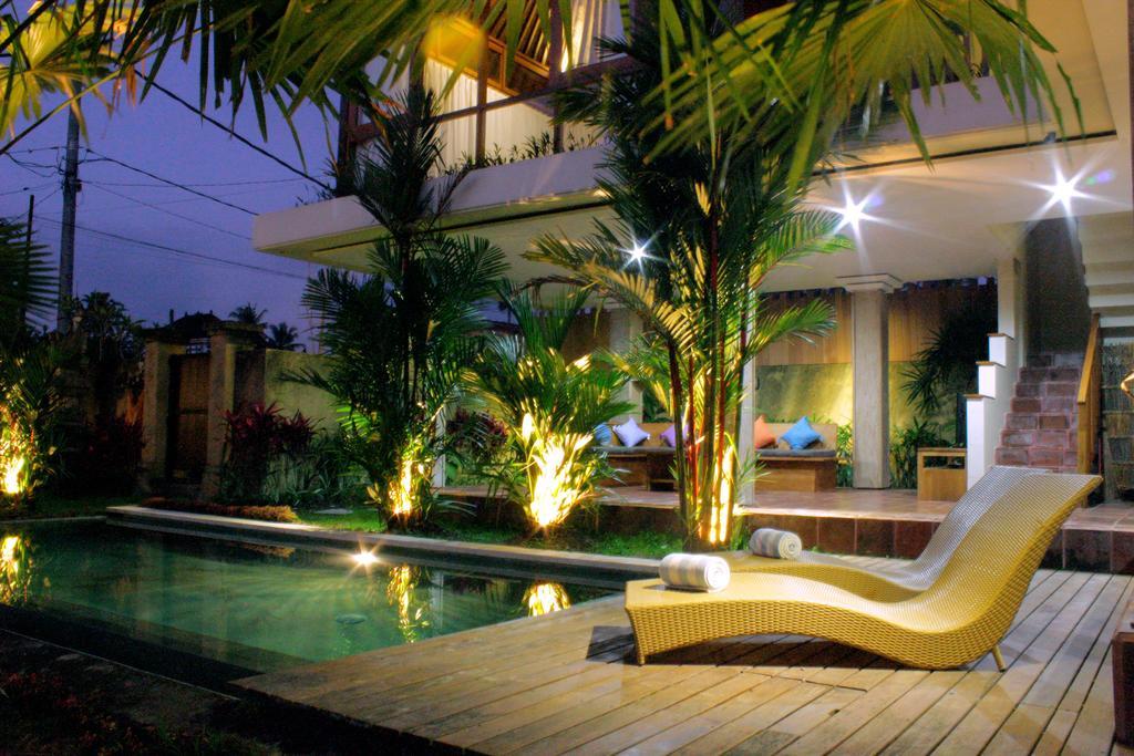 Villa Warisan *