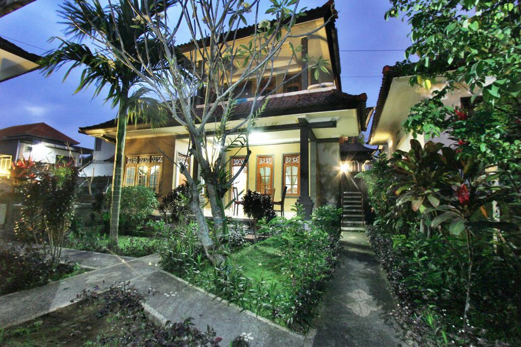 Wisma tamu Pondok Gusti Homestay Redpartner *