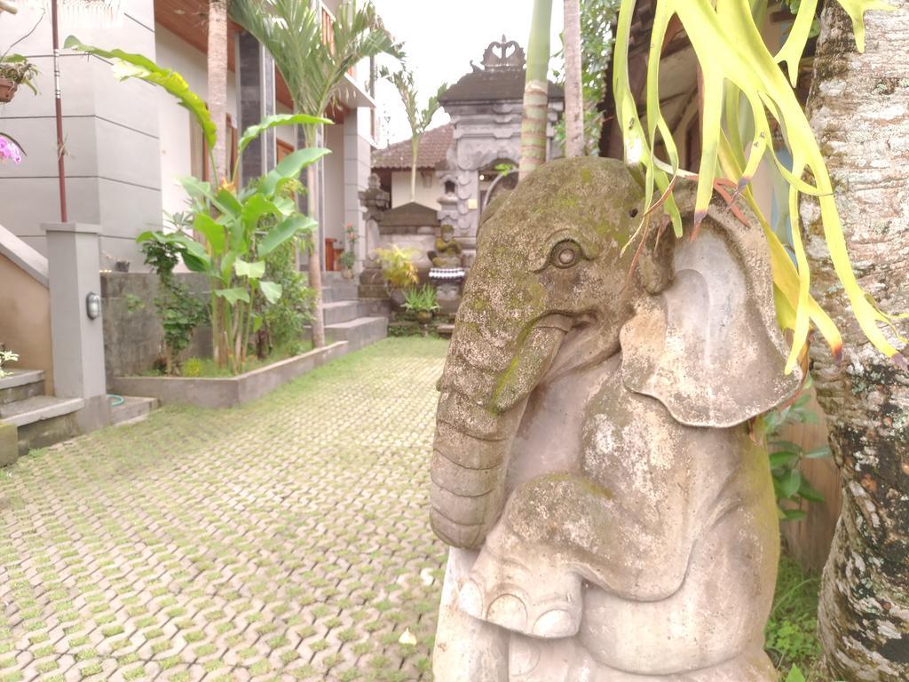 Mekenyem House Guest house Ubud (Bali)