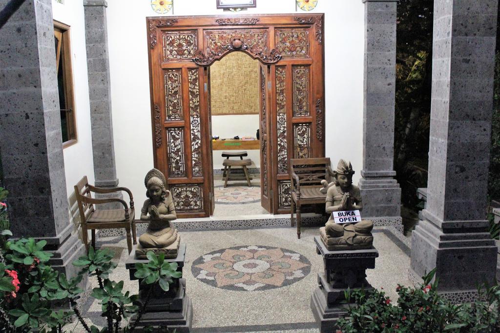 Restu House 2* Ubud (Bali)