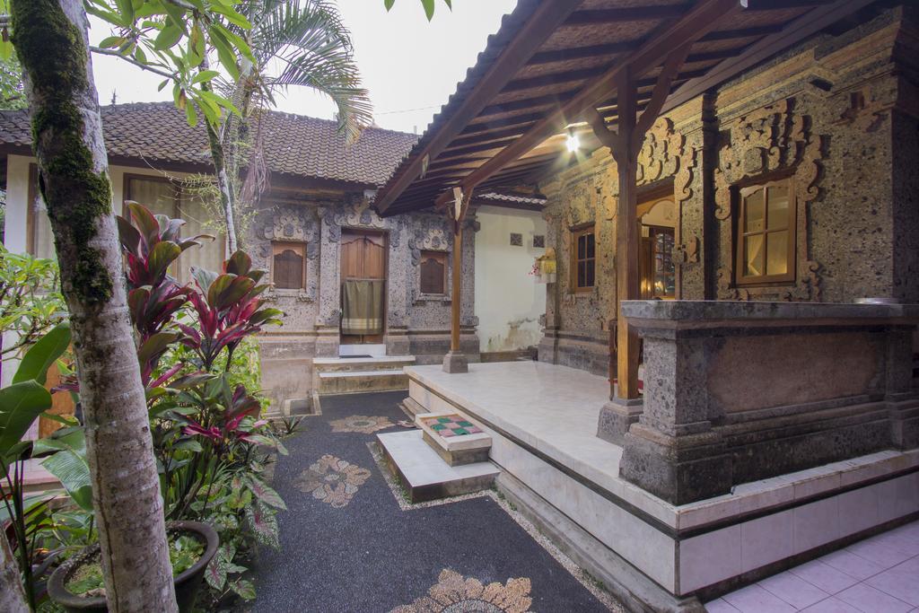 Casa de hóspedes Yuliati House