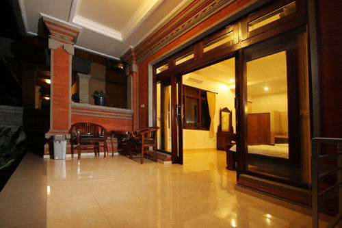 Rumah tetamu Tanah Semujan 2*
