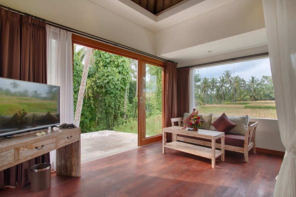 Anusara Luxury Villas *