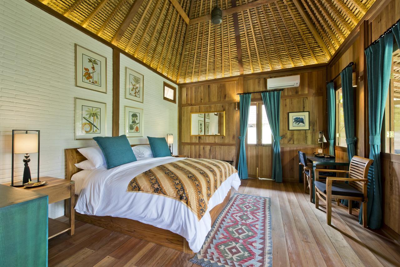 Mambo Villa