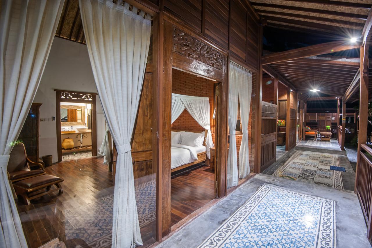Tirta Padi Villa *