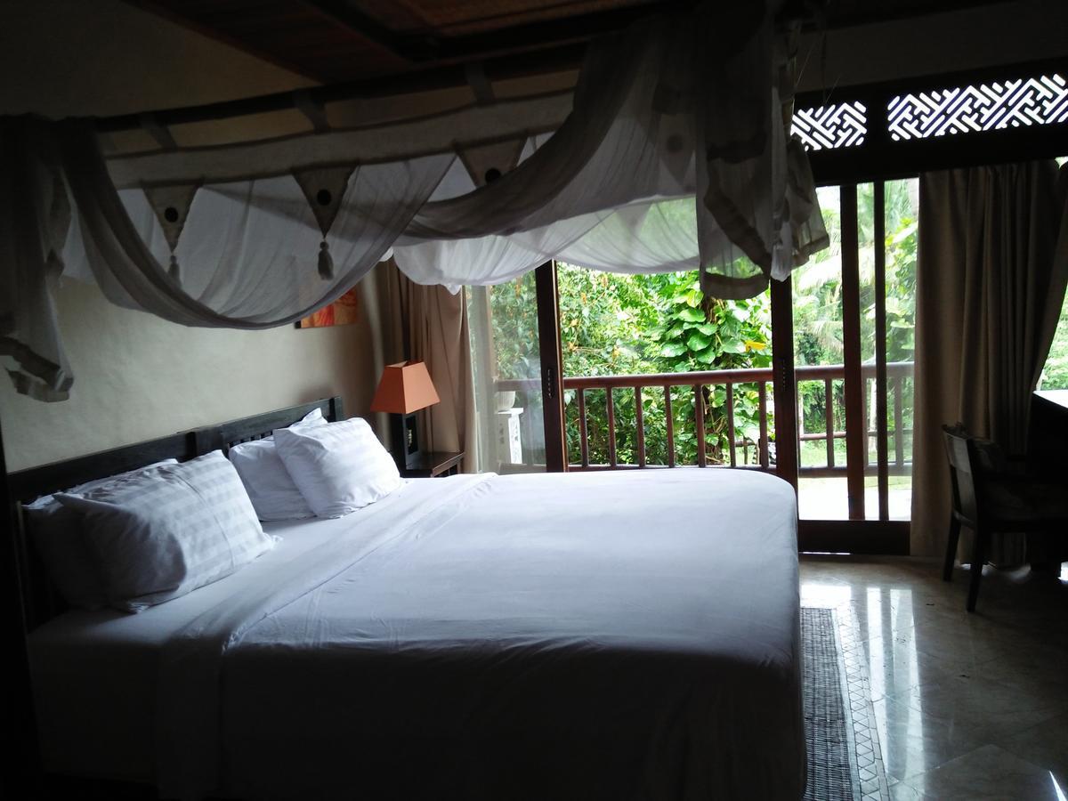 Gaia Villa *