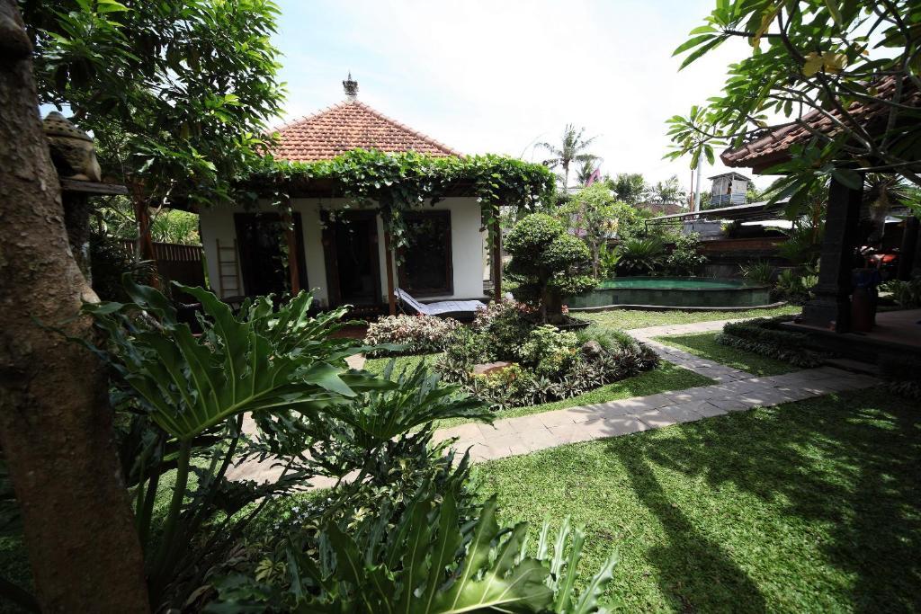 Baruna Sari And Yoga Retreat
