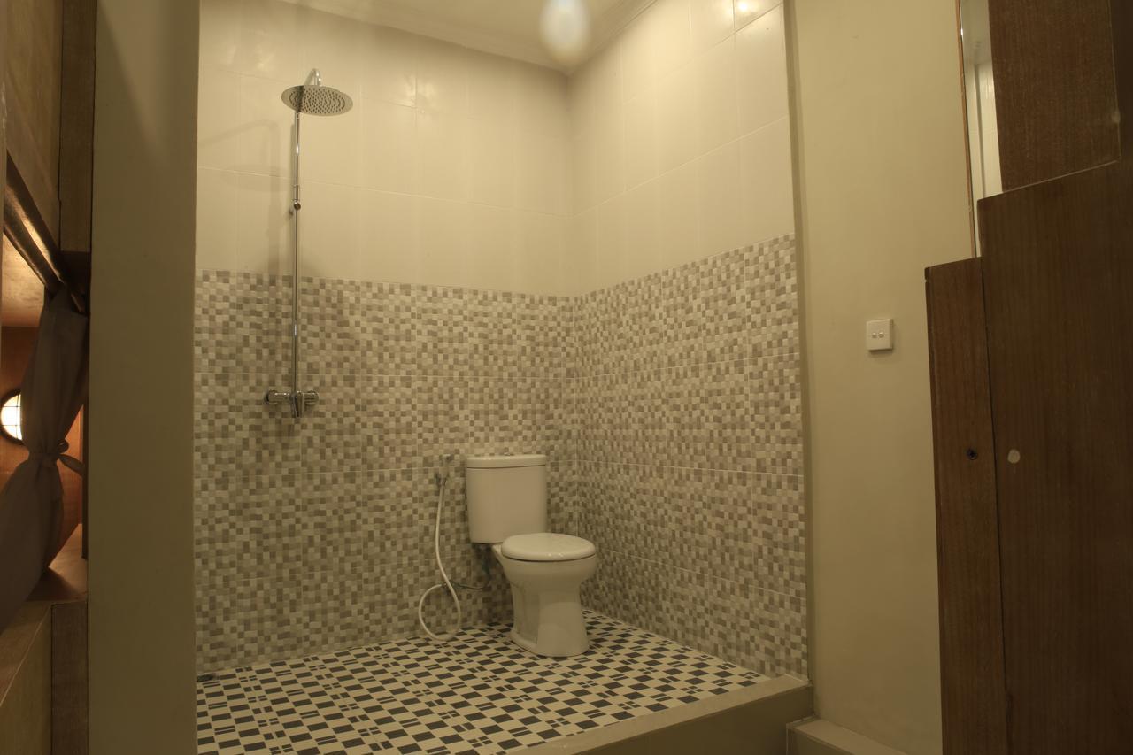 Poshtel