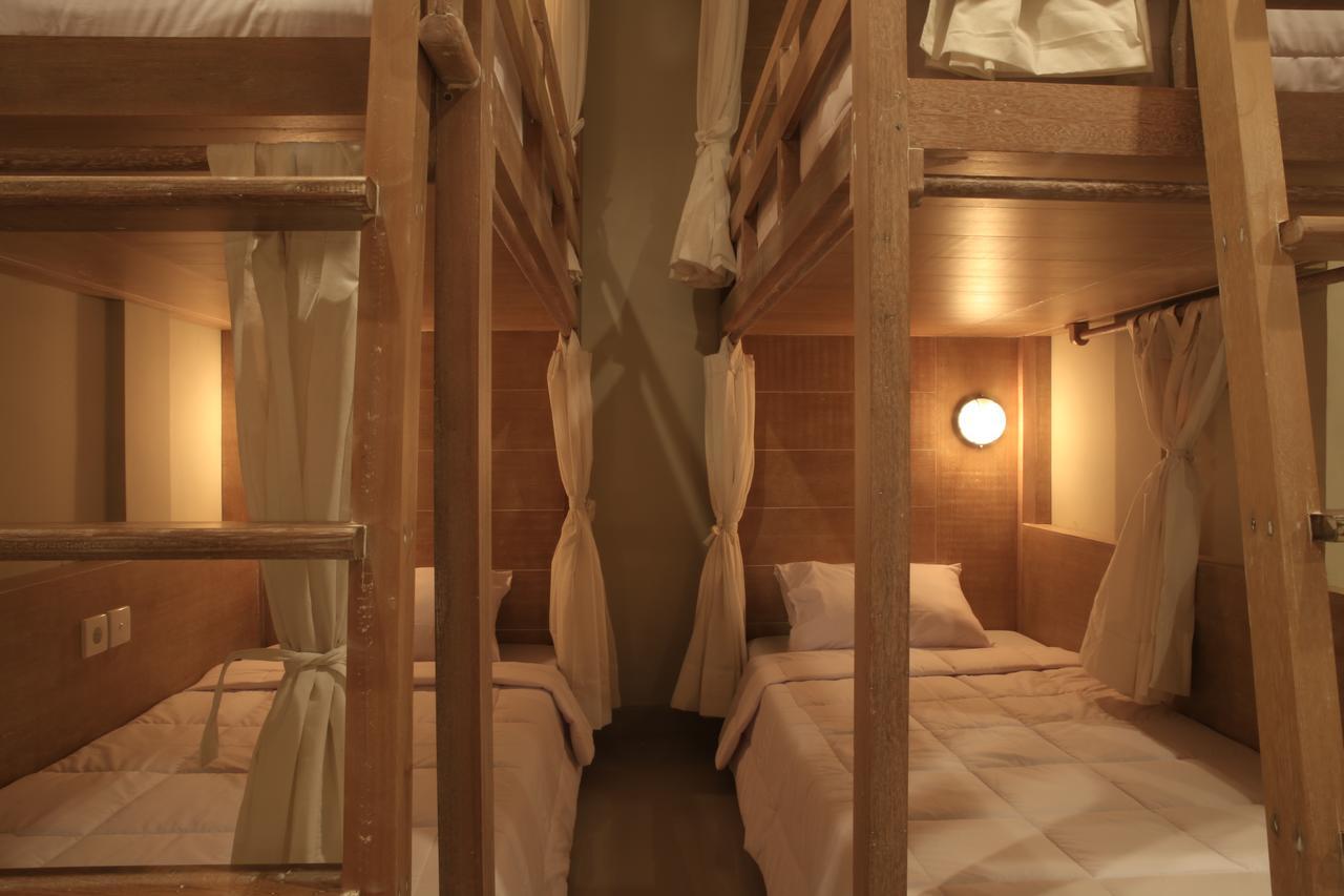 Poshtel Hostel