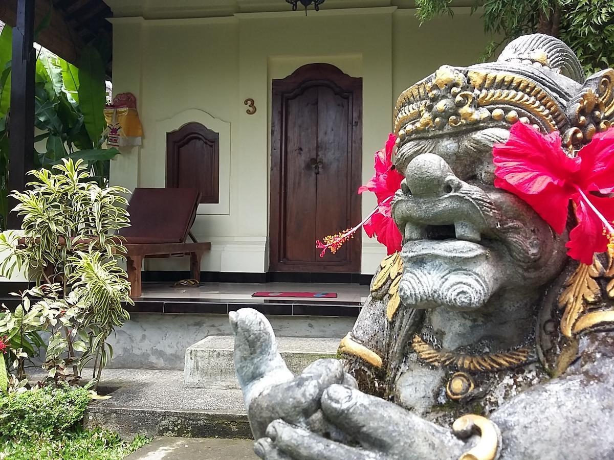 Puri Asri 2 Bungalow Guest house