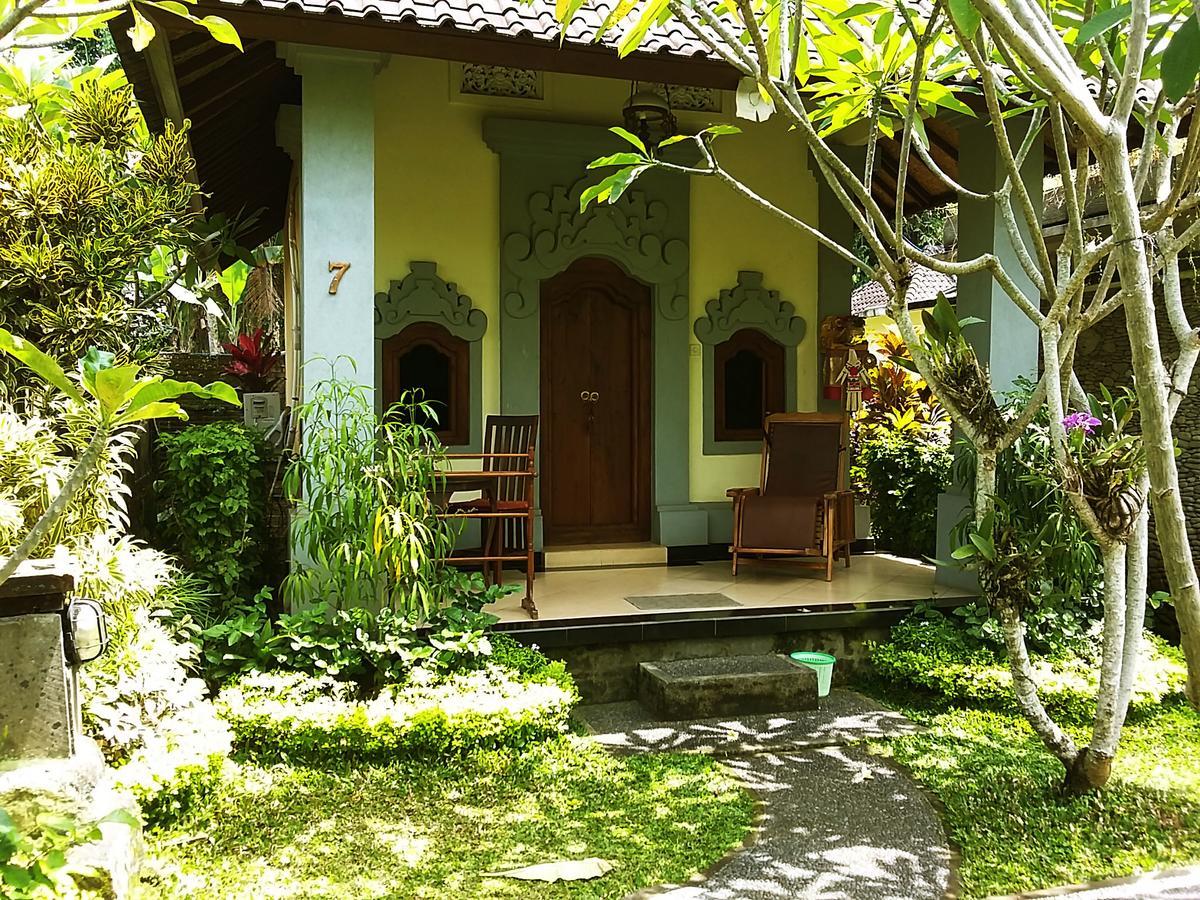 Puri Asri 2 Bungalow Guest house
