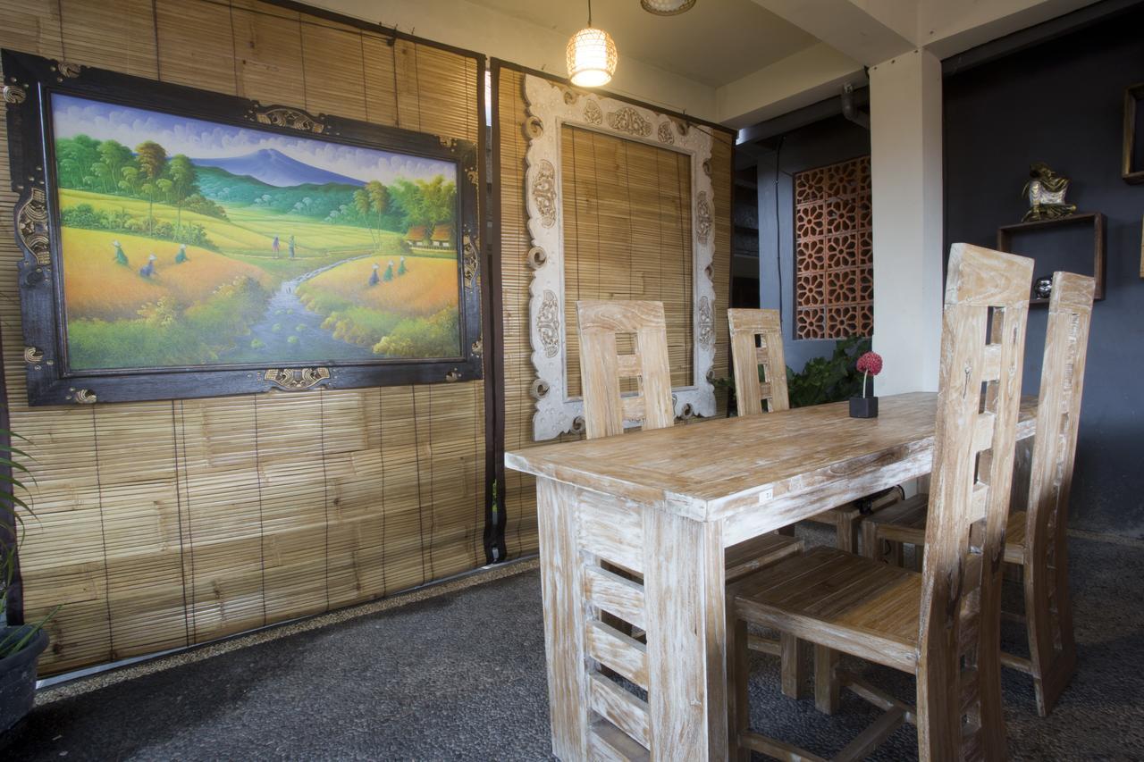 Poshtel Hostel