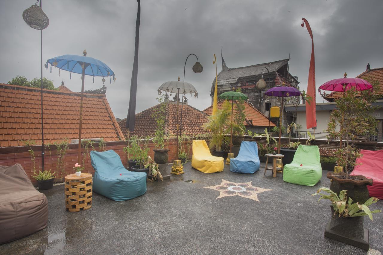 Poshtel