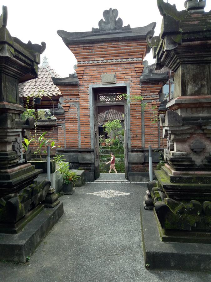 Sintya Homestay *
