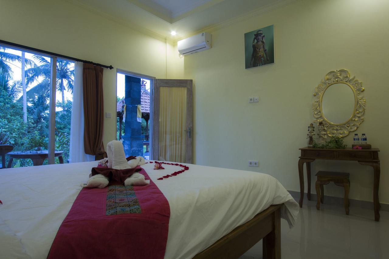 Vinayaka Guest house 2*