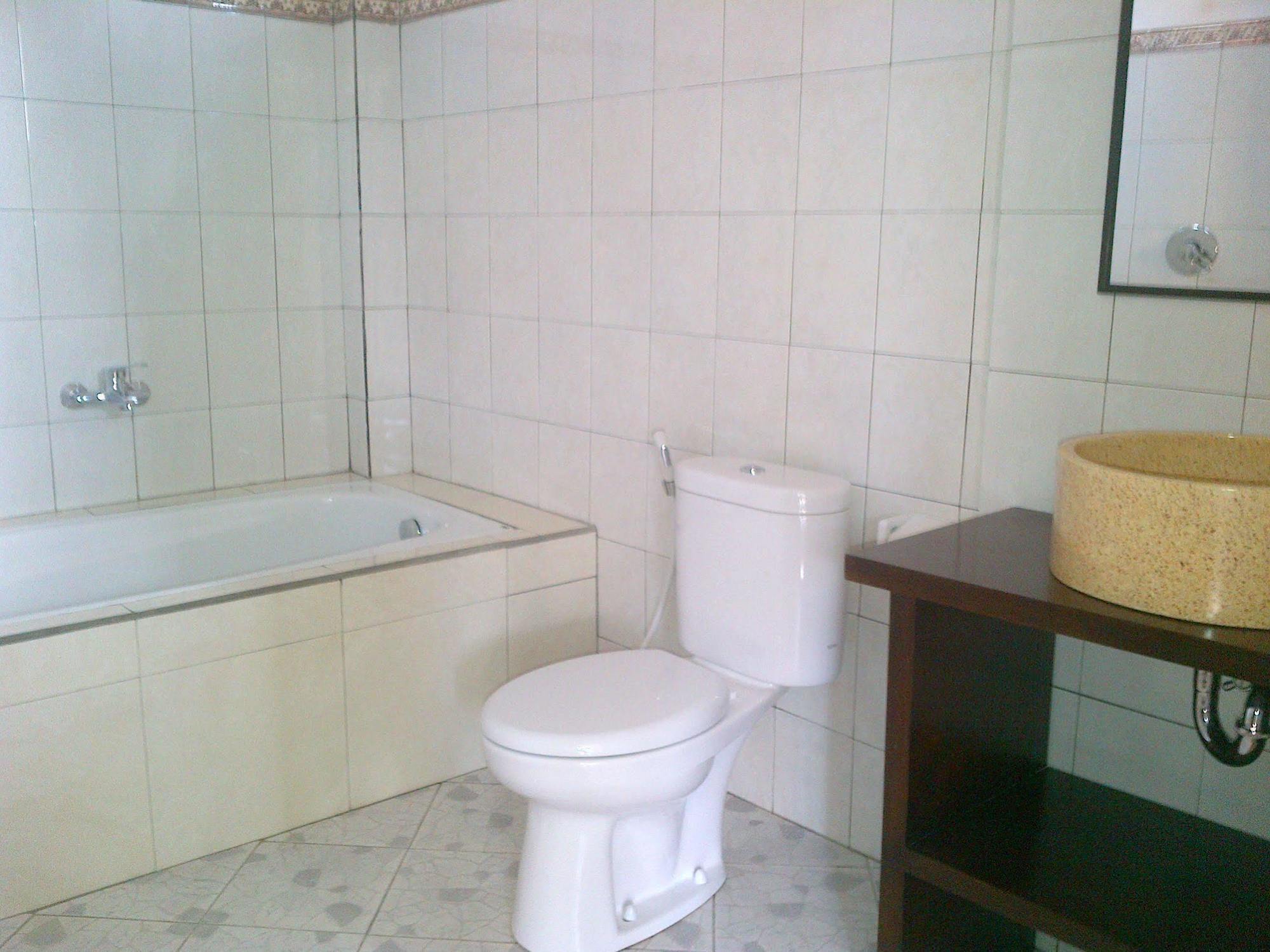 Dewa House Bisma 2*