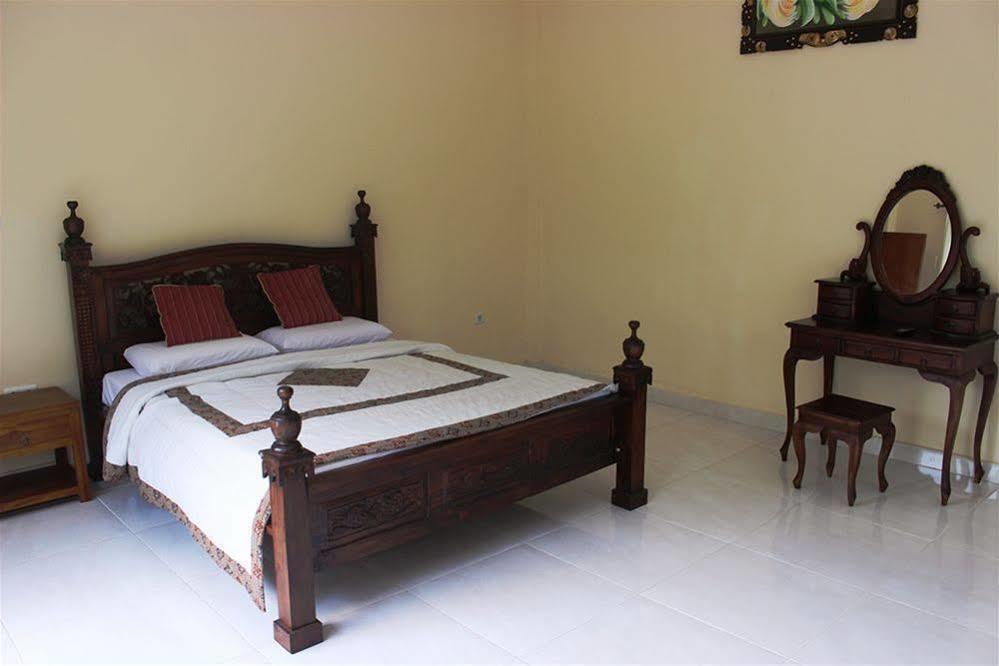 Agung Trisna * Ubud (Bali)