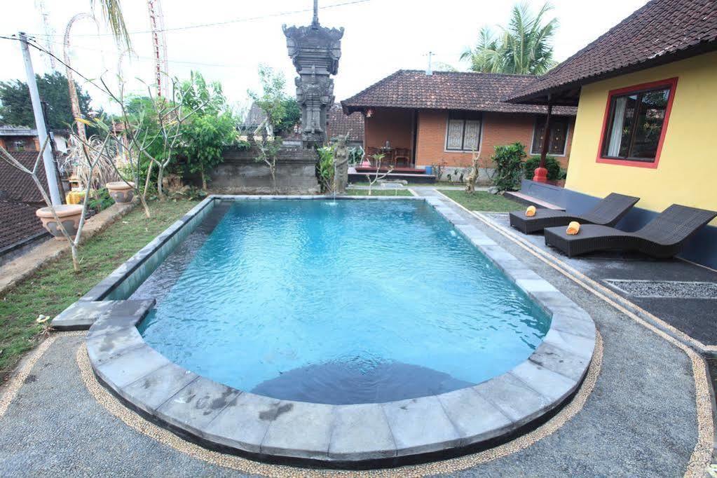 Guest house Budi House *