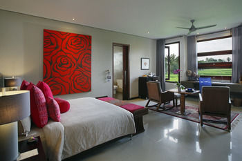 The Luxe Villa *